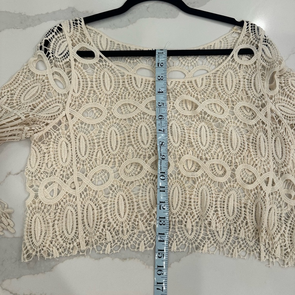 Jolt Cream Crochet Fringe Blouse - Picture 7 of 7